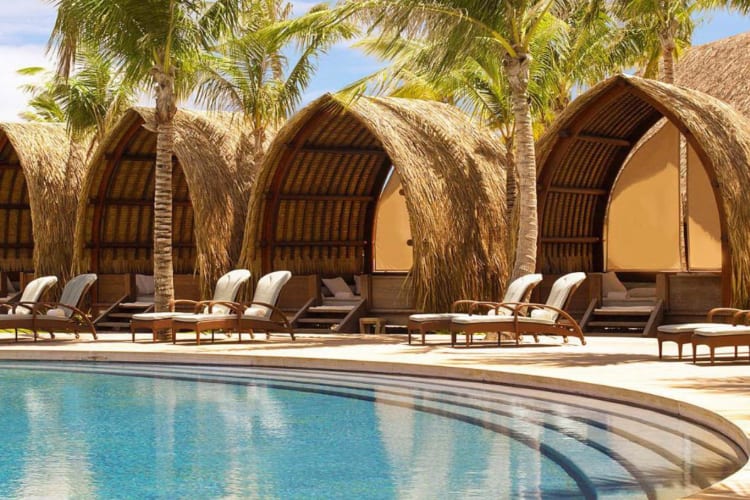 Hotel Pool